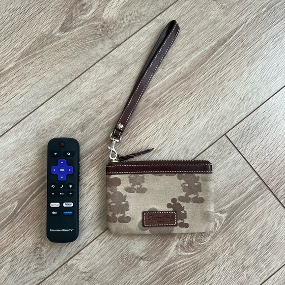 Dooney & Bourke Slim Wristlet - Picture 9 of 9